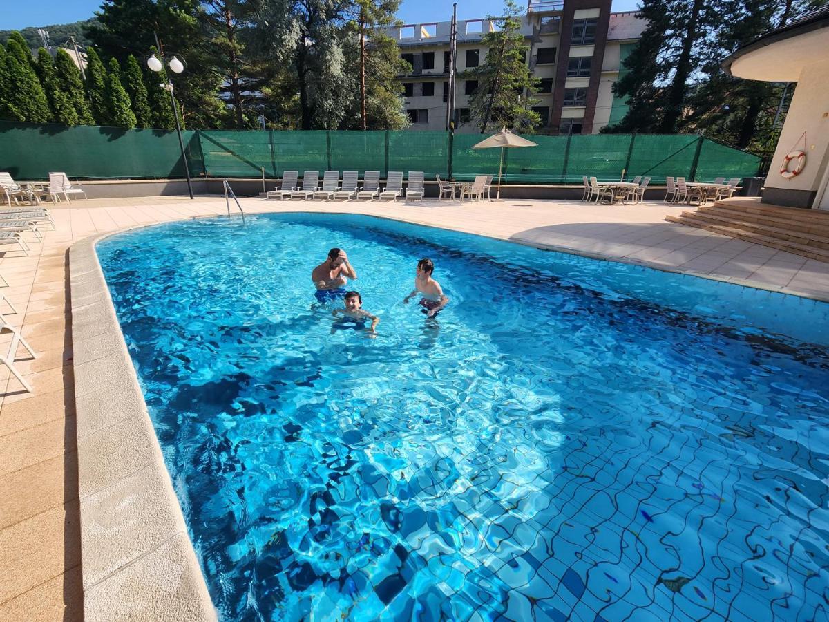 דירות Trenčín Kristoff Plaza Trencianske Teplice מראה חיצוני תמונה